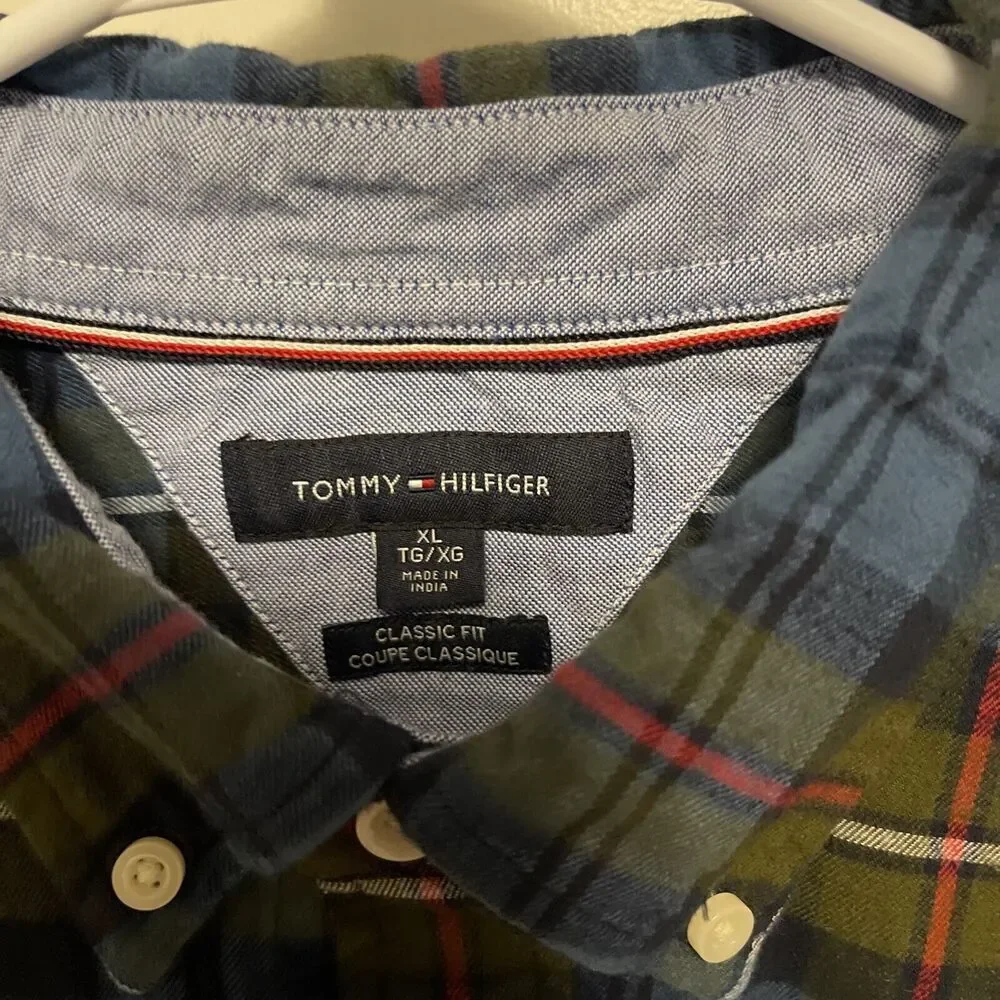 Tommy Hilfiger Button Up Flannel Extra Large - Picture 2 of 3